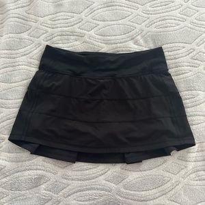 lululemon black athletic skirt w/ shorts!!